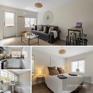 11 Friernhay Court Exeter